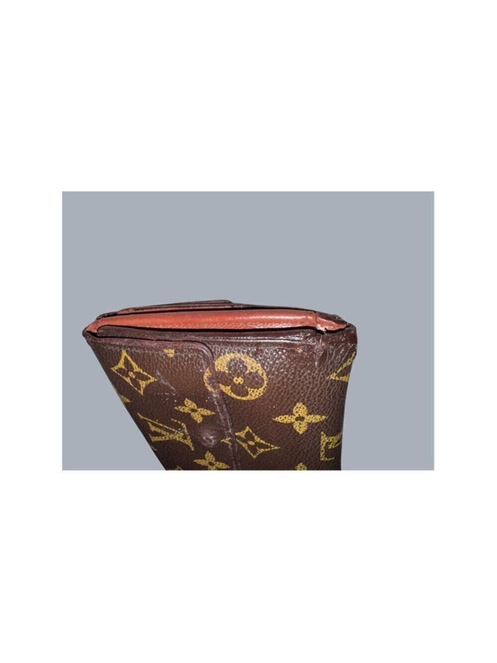 Louis Vuitton Monogram Elise Wallet - Picture 3 of 16